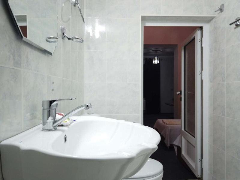 Aisha Hotel Самарканд Екстериор снимка